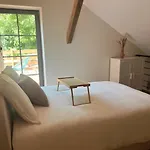 La Cle Des Champs - Le Loft - Jacuzzi Privee شقة *