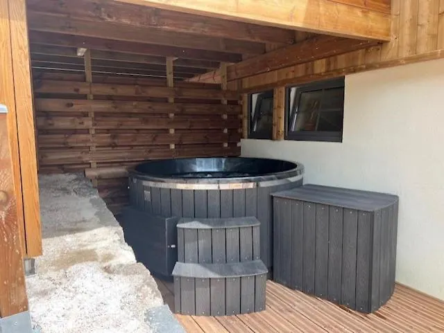 La Cle Des Champs - Le Loft - Jacuzzi Privee *